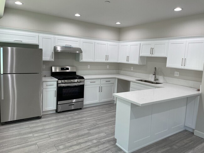 Foto del edificio - 1130 Browning Blvd