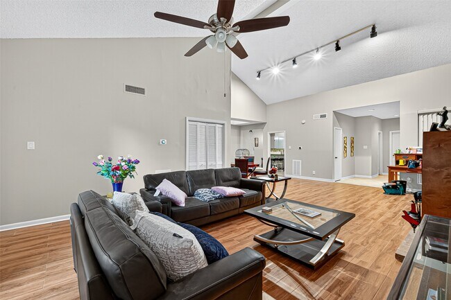 Foto del edificio - 7655 S Braeswood Blvd