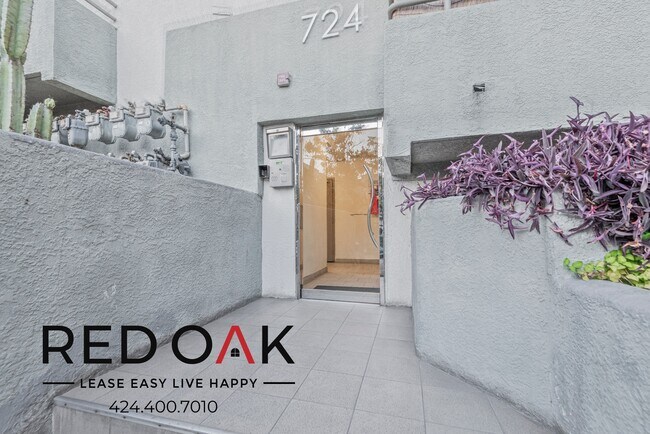 Foto del edificio - 724-724 S Berendo St