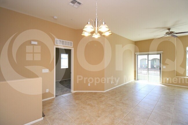 Building Photo - 2725 E Mine Creek Rd
