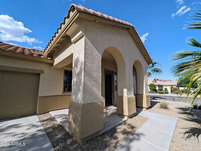 Foto del edificio - 15432 W Tasha Circle