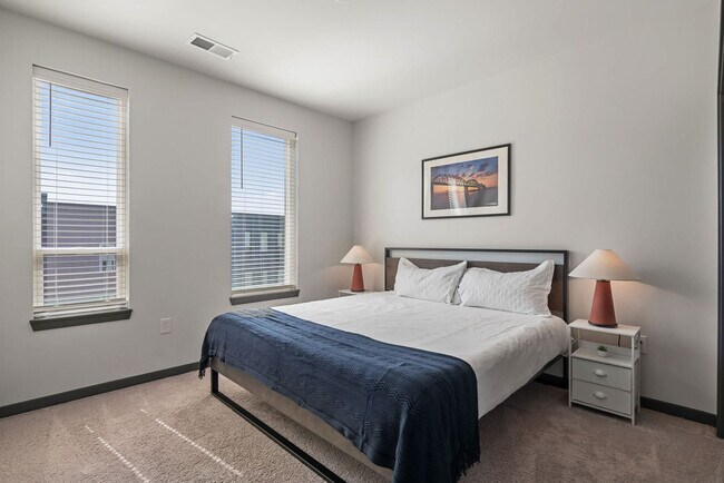 Foto del edificio - 6160 N Rural St