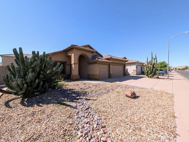 Building Photo - 5959 W Kimberly Way