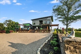 Building Photo - 398 Scofield Mountain Rd