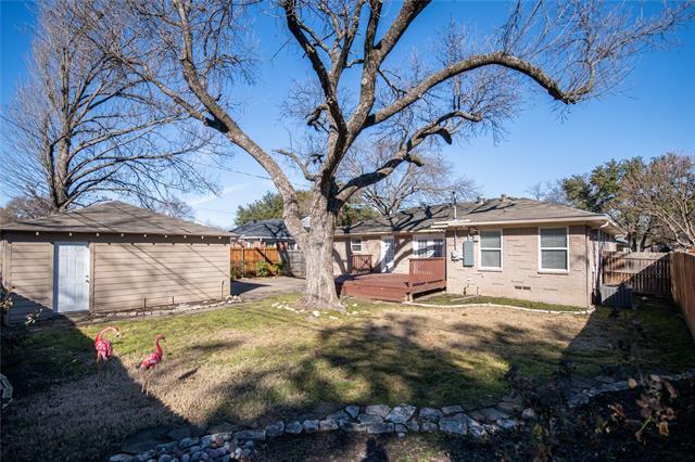 Building Photo - 605 Devonshire Dr