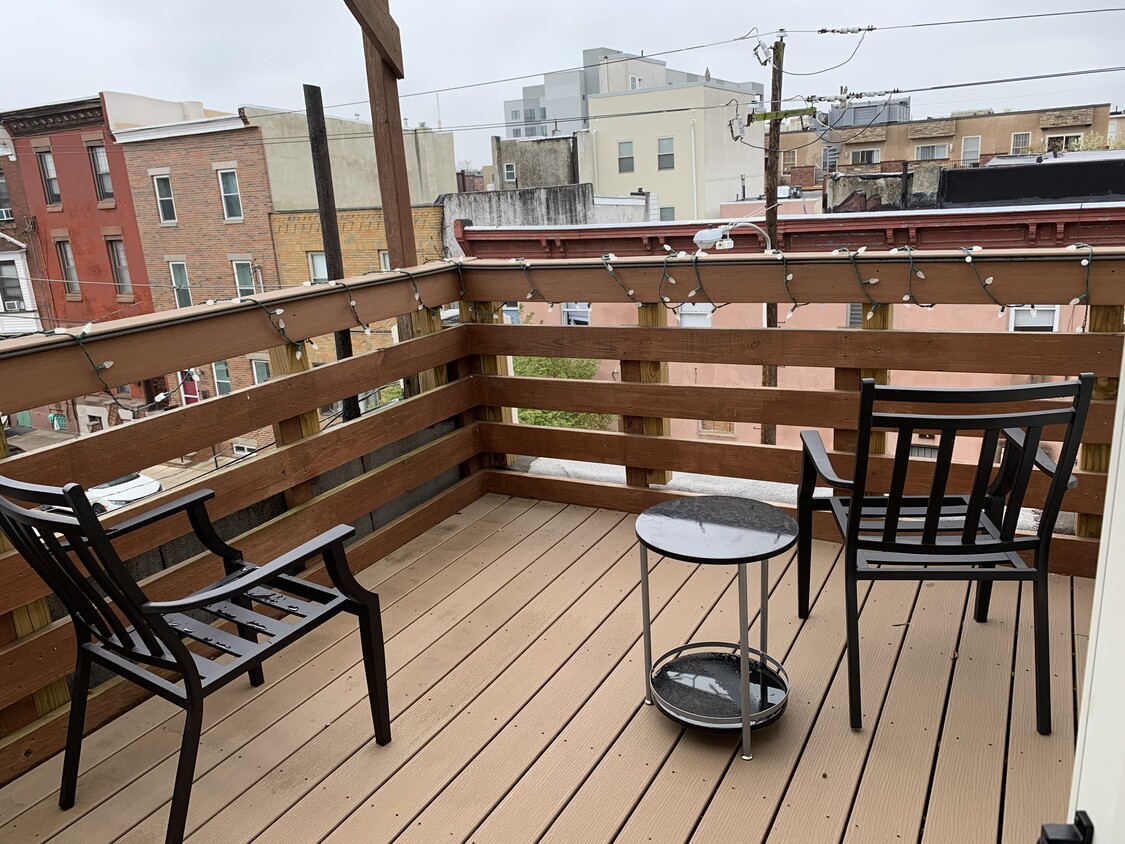 deck - 1248 Federal St (Philadelphia, PA)