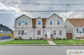Building Photo - 607 Almon Ave