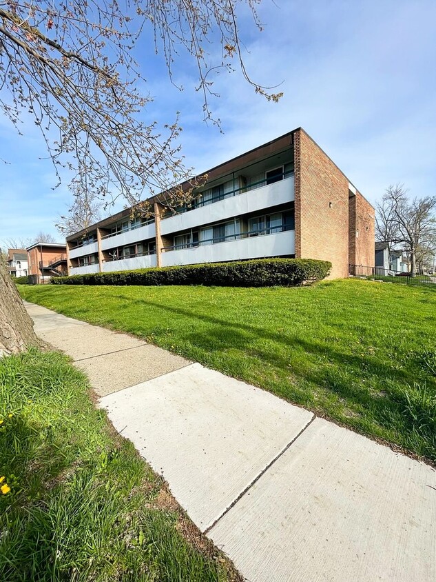 Two Bedroom Apartment Available for Rent! - Two Bedroom Apartment Available for Rent!