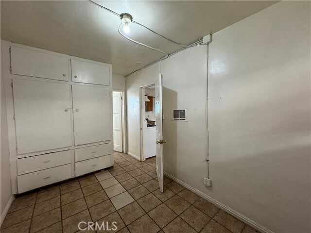 Building Photo - 12616 Lambert Rd