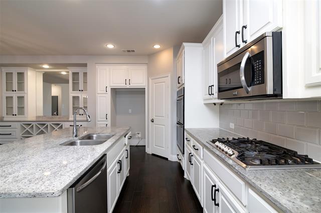 Foto del edificio - 15713 Canyon Ridge