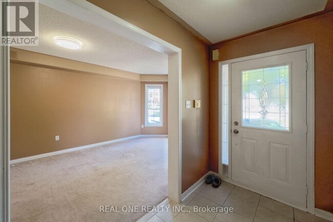 Building Photo - 191 Flagstone Way