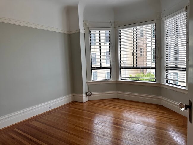 Foto del edificio - 1175 Clay St