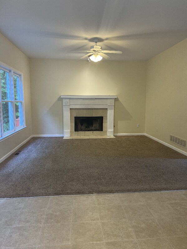 Foto del edificio - 4319 Clairesbrook Ln