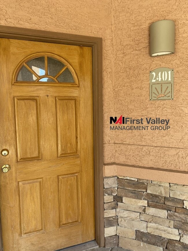 Building Photo - 1 Bedroom, 1 Bath