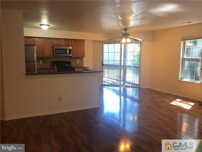 Foto del edificio - 3295 Cypress Ct