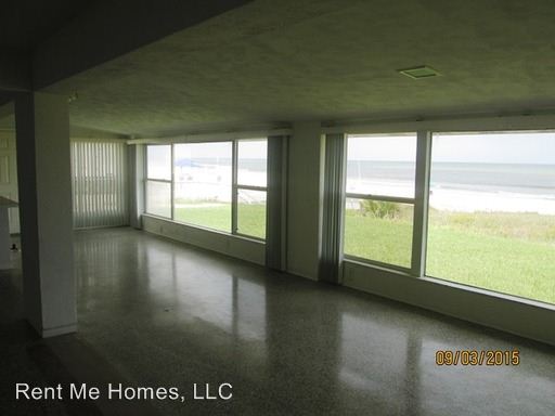 Building Photo - 8 Sandy Beach Dr