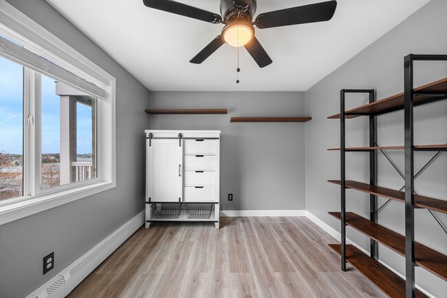 Foto del edificio - 145 Essex Ave