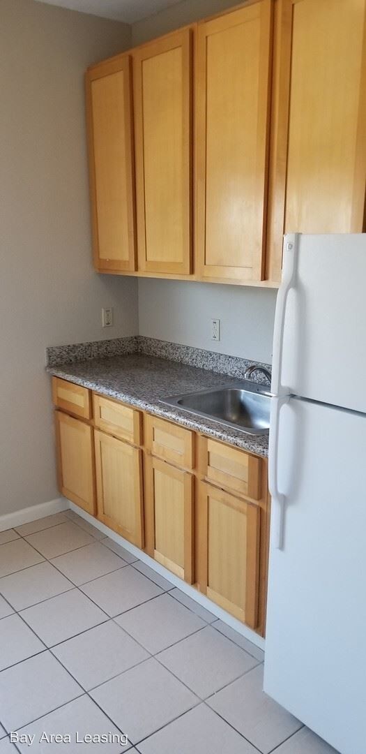 Foto del edificio - Studio, 1 bath Apartment - 1000 18th St