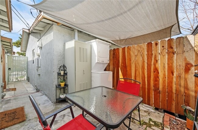 Foto del edificio - 336 Chester St