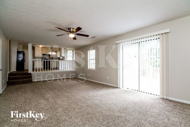 Foto del edificio - 1124 Walnut Creek Ln