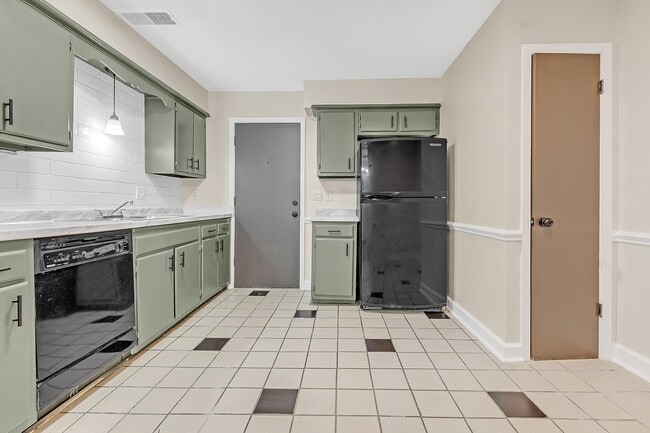 Building Photo - 1838 Quail Park Cir