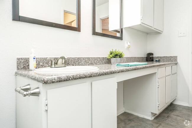 Photo - The Gables Apartments