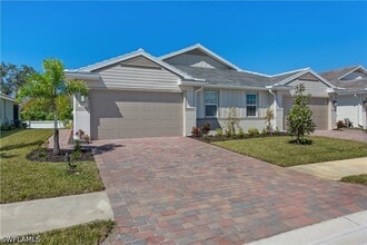 Building Photo - 1093 Tranquil Brk Dr