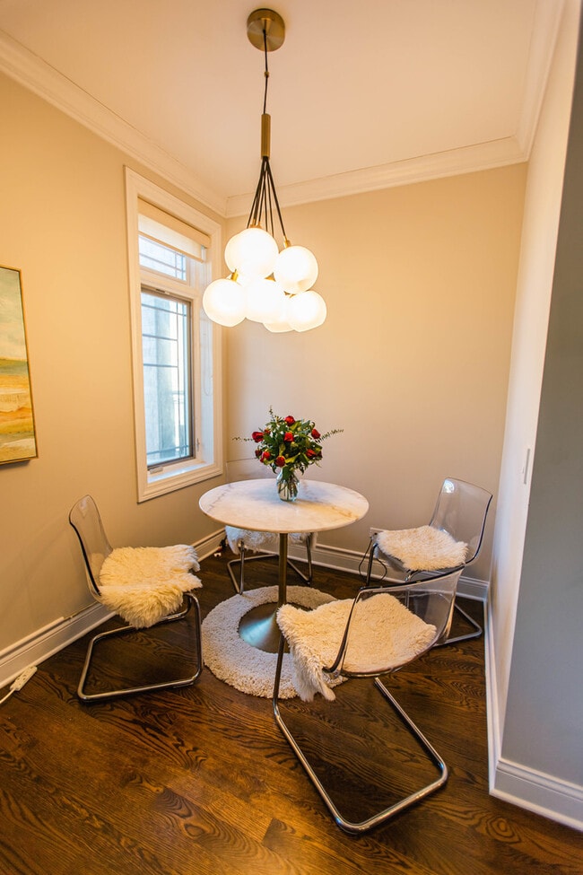 Foto del edificio - 843 W Fletcher St