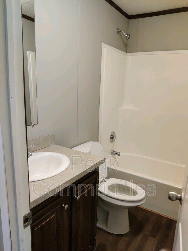 Building Photo - 7377 Chinook Cir