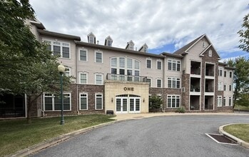 Building Photo - 100 Jefferson Ave