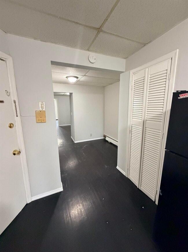 Building Photo - 213 Webster Ave