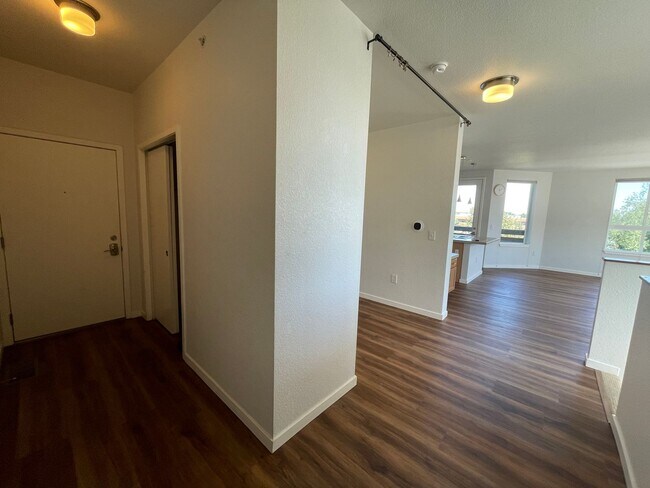 Foto del edificio - Beautiful and Bright 2B/2.5B off 28th and ...