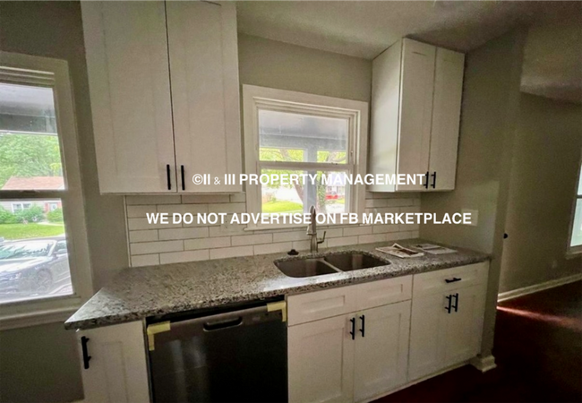 Foto del edificio - 7306 Glenwood Ln