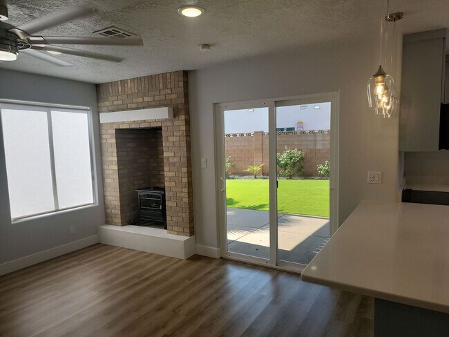 Building Photo - Bright and Beautiful Home with Room to Relax