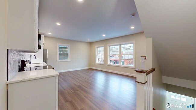 Foto del edificio - 2 Center St