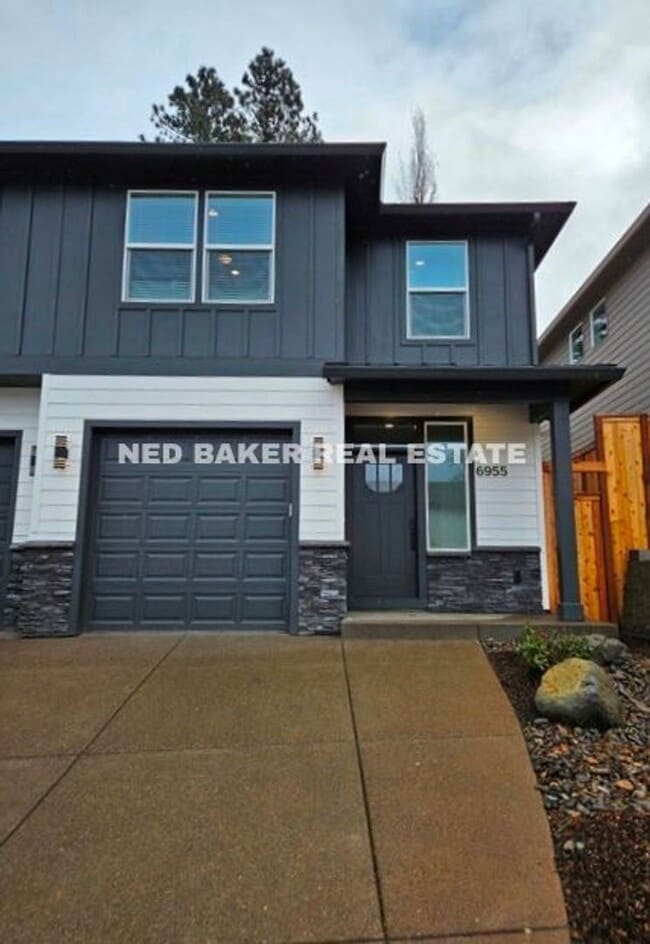 Building Photo - 6953-6955 Talloc Ave SE