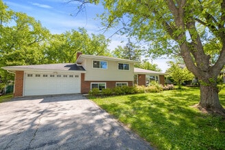 Building Photo - 433 Hackberry Rd