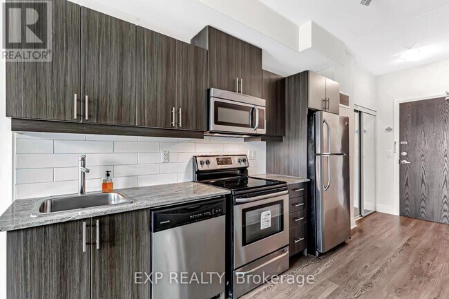 Building Photo - 17 Kenaston Gardens