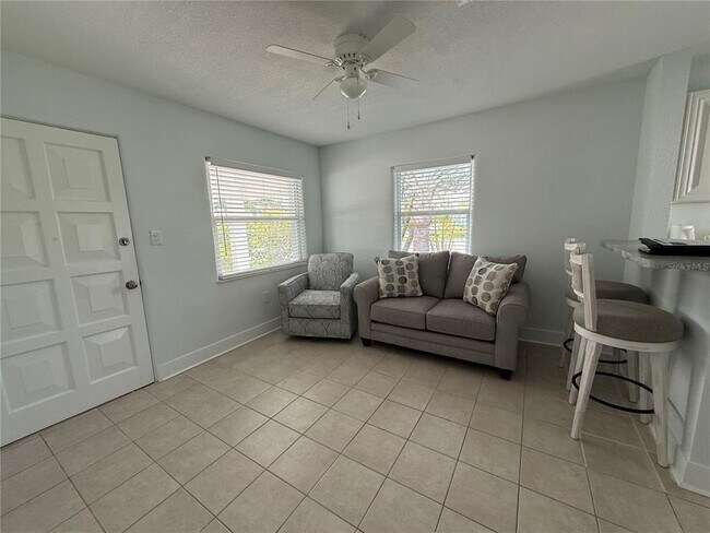Foto del edificio - 14402 N Bayshore Dr