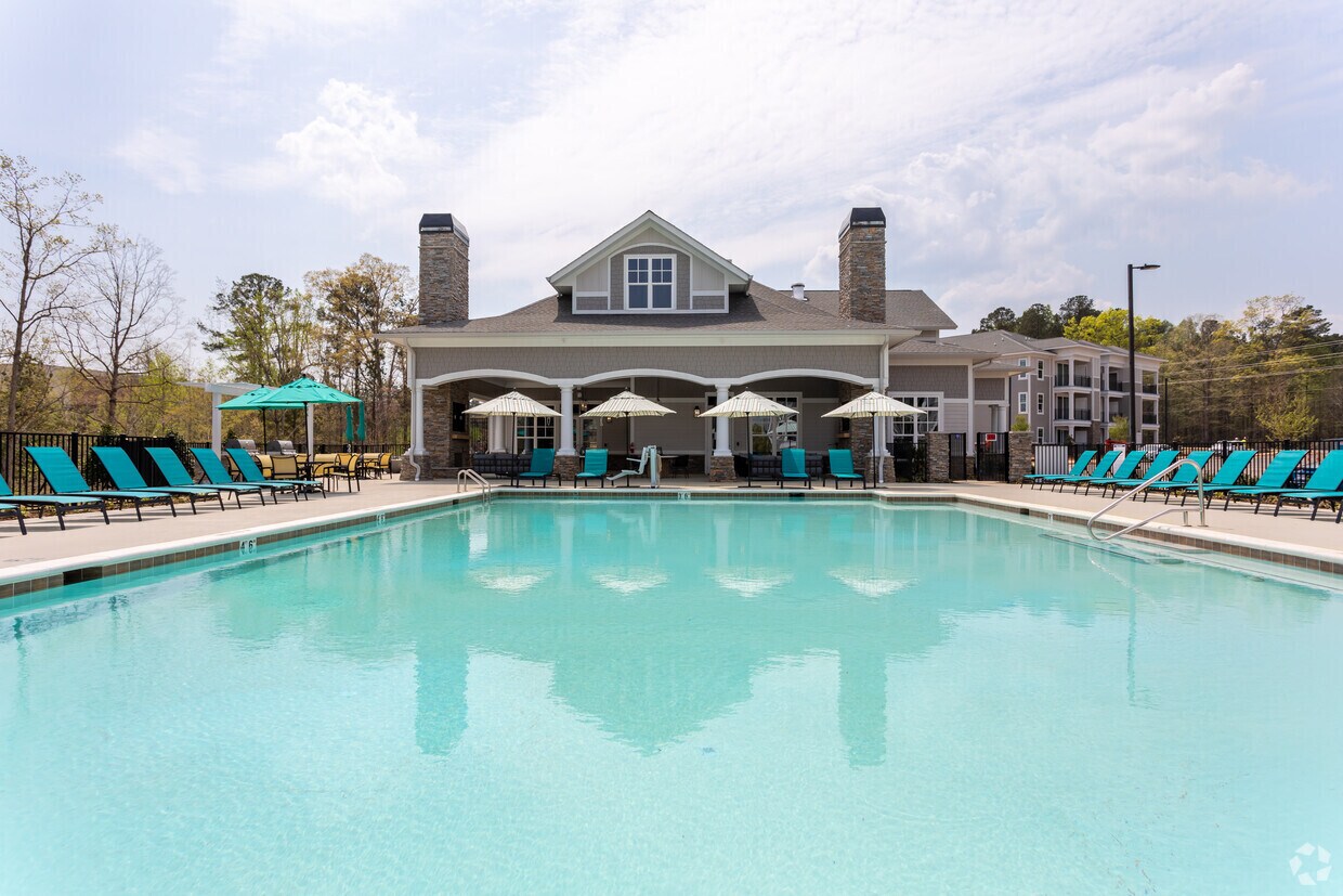 holly Springs place - 2214 Hendricks Hill Ln