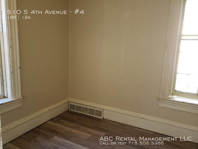 Building Photo - Close to Marathon park!