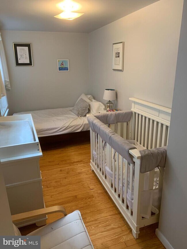 Building Photo - 417 S 16th St