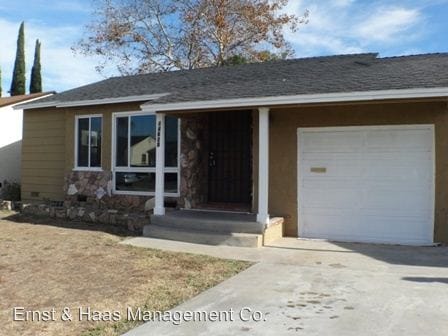 Building Photo - 14628 S Aprilia Ave