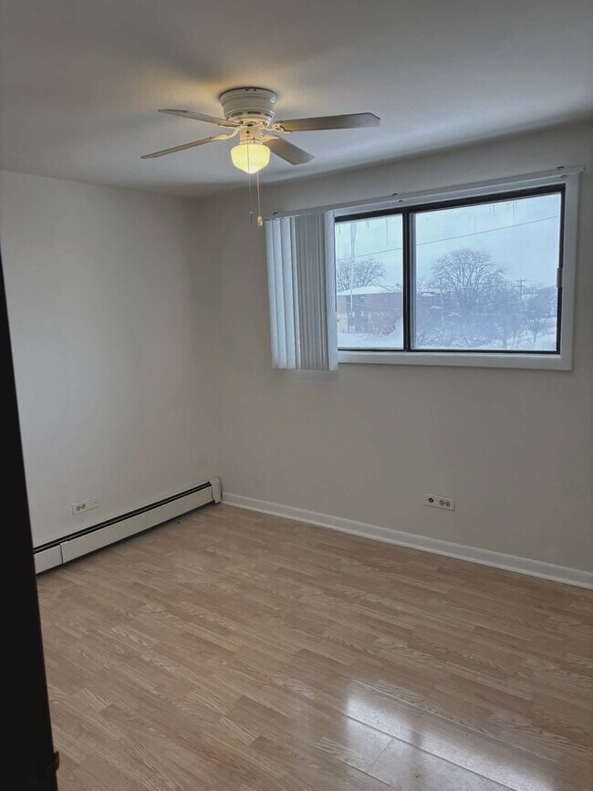 Foto del edificio - 200 Madison St