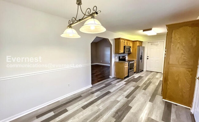 Foto del edificio - 55 Lost Creek Dr