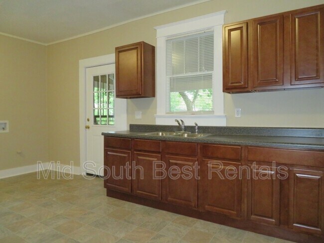 Foto del edificio - 3221 Choctaw Ave