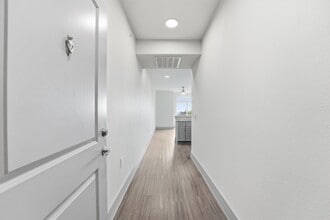 Building Photo - 6955 Turtlewood Dr