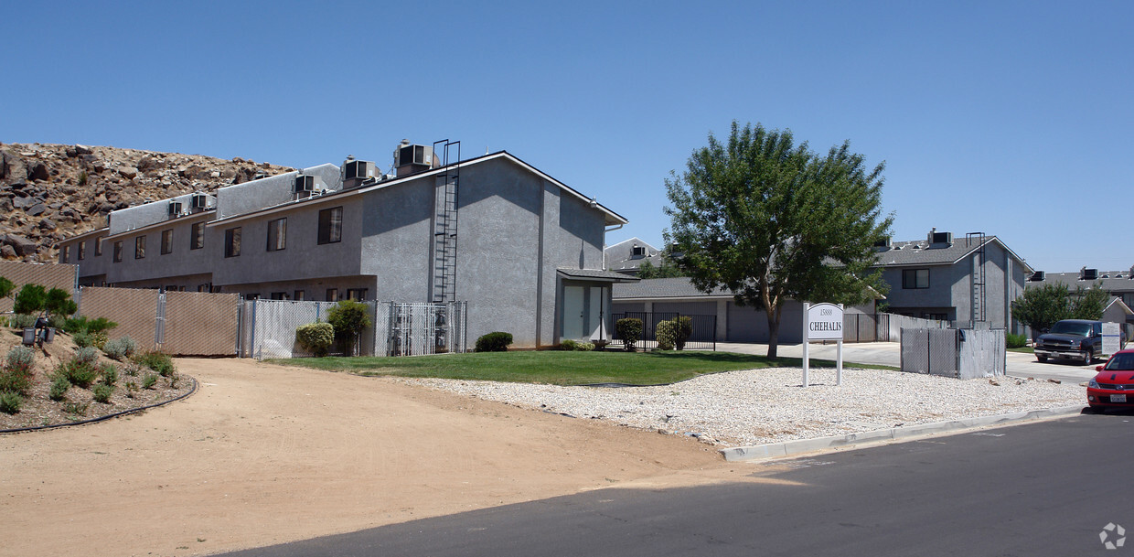 Primary Photo - Mountain View Townhomes