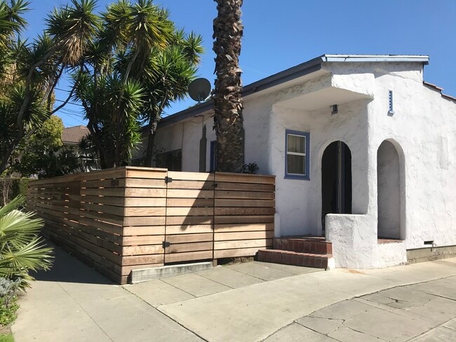 1920’s bungalow - 8268 Waring Ave