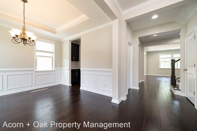 Building Photo - 6 br, 4.5 bath House - 358 Botan Way